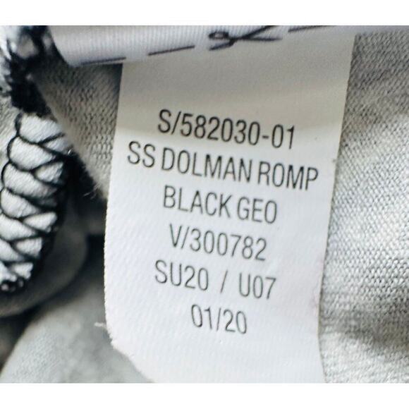 Old Navy Women's Dolman Short Sleeve Romper Black Geo Womens Small - Picture 6 of 6